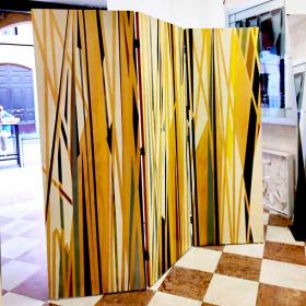 Angelo Rinaldi, "omaggio a Paolo Uccello", Paravento in legno tamburato dipinto a smalti sulle due facciate con soggetto geometrico, h.cm.180,5x60x2,5, anno 1990, unico esemplare 